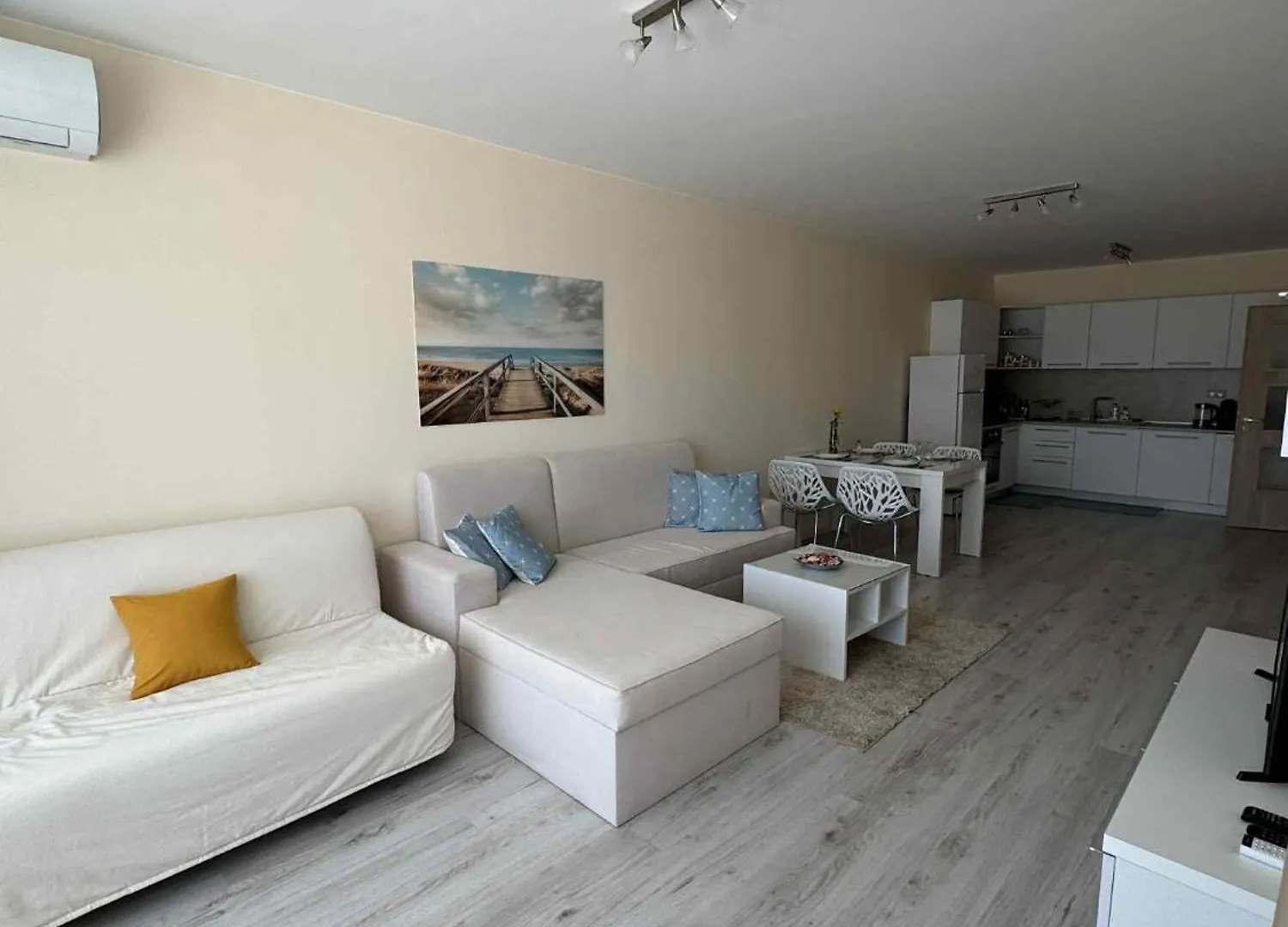 South Bay Beach Studio 2 Varna Bulgária